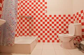 Хостелы Хостел Центр Винница Односпальная кровать в общем номере-11